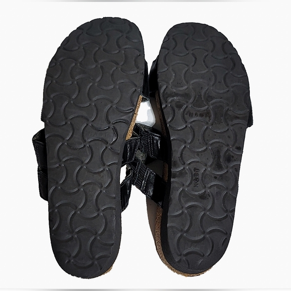 Black Leather Slide Sandals‎ - Picture 4 of 4